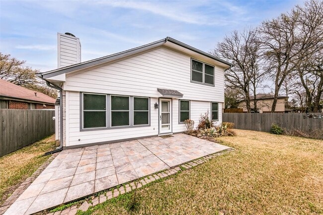 Building Photo - 7417 Peabody Dr