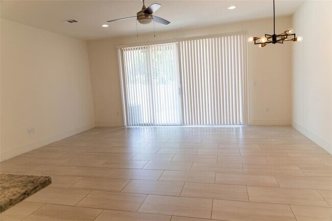 Building Photo - 204 Conservation Dr
