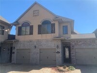 Building Photo - 2645 S Everest Ave