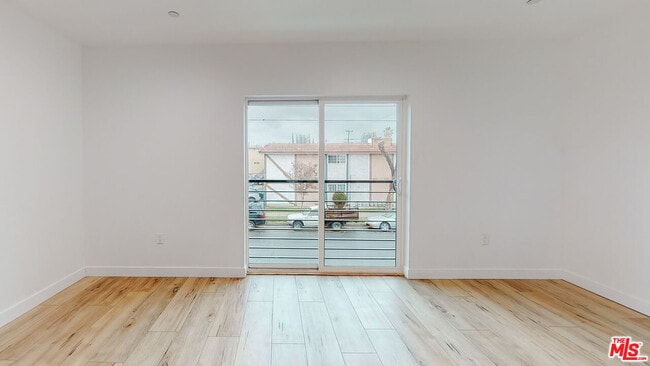 Building Photo - 6807 Gloria Ave