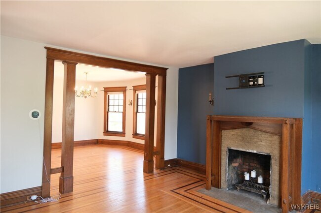 Building Photo - 422 Huntington Ave