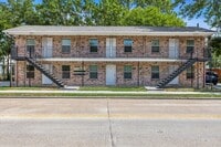 Building Photo - 1110 W Patton St