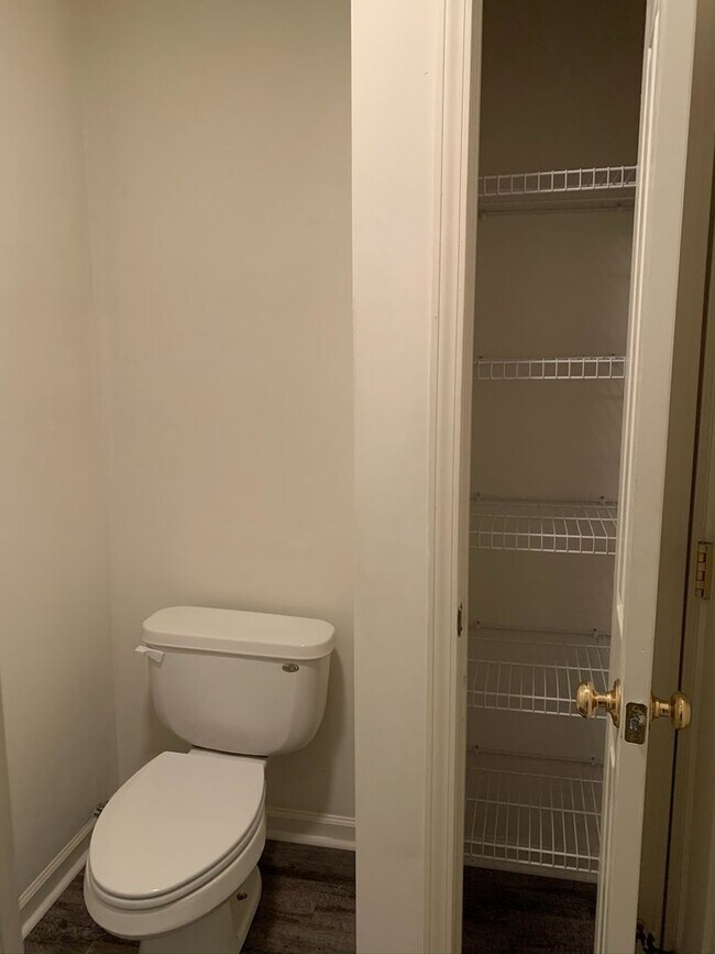 Building Photo - 1480SF 3BR 2BA