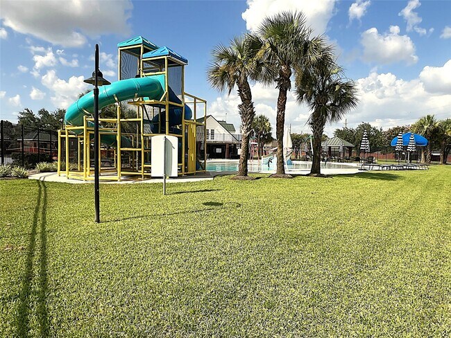 Building Photo - 10634 Lyndon Meadows Dr