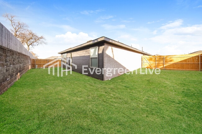 Building Photo - 9216 SW 20th St