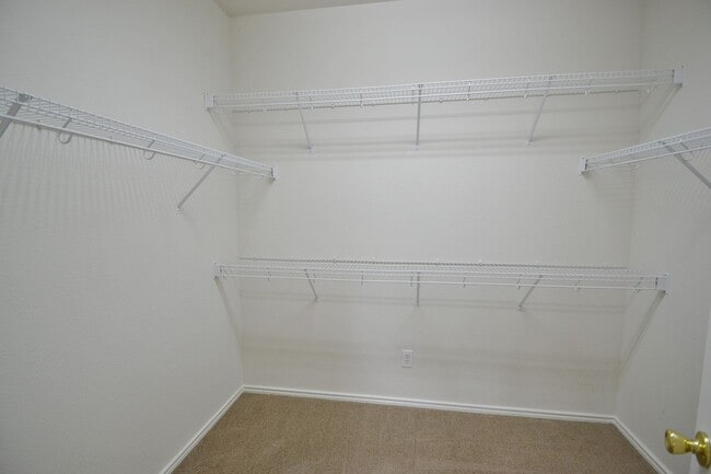 Building Photo - Alamo Ranch - 3/2