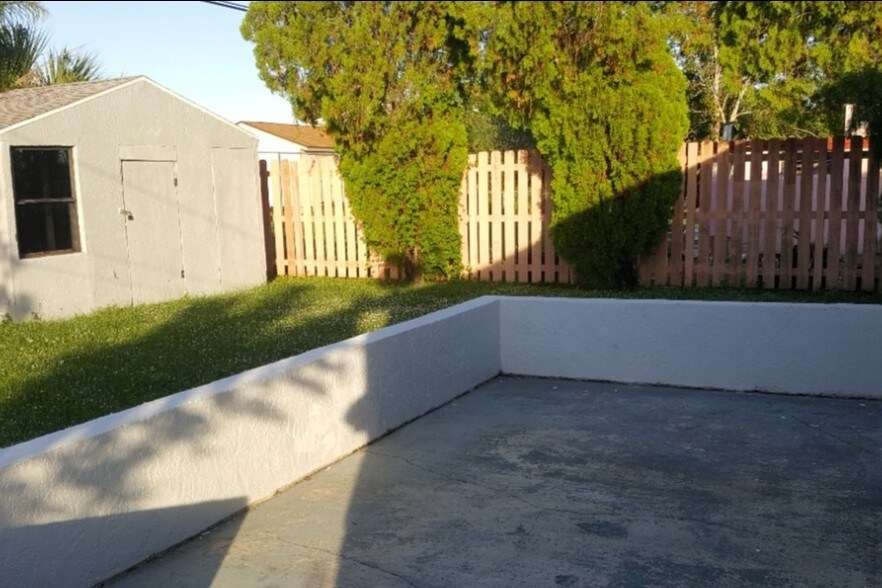 Building Photo - 104 Prince Ave