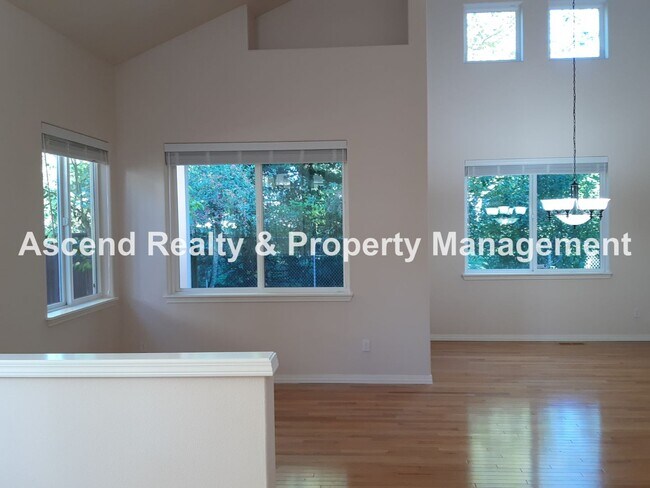 Building Photo - Available Now 4 Bed w/Bed & Full Bath on Main, Solar Panels, Backs to Stoller MS Yard Care Included