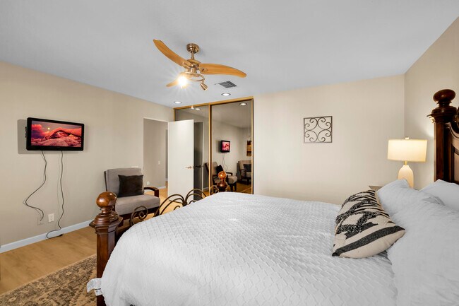 Building Photo - 45458 Rancho Palmeras Dr
