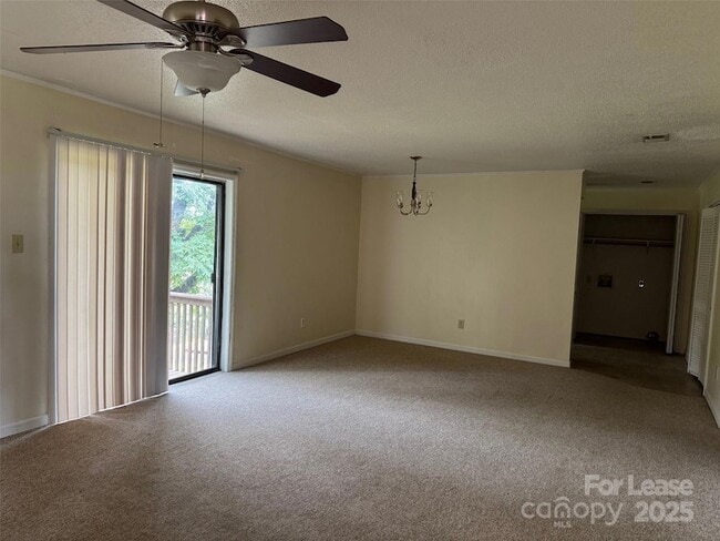 Building Photo - 1237 15th Ave NW