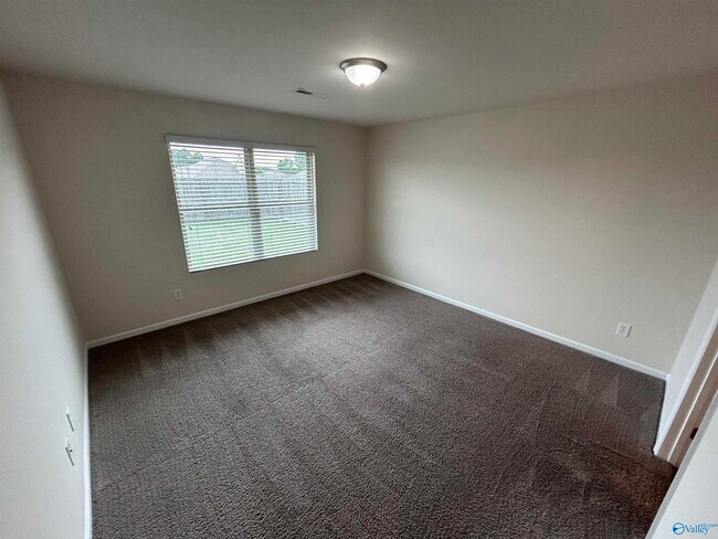 Building Photo - 122 Daymark Dr
