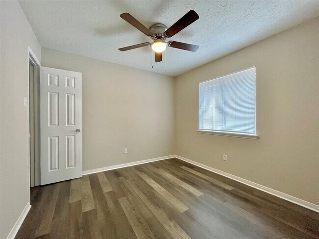 Building Photo - 7011 Brockington Dr