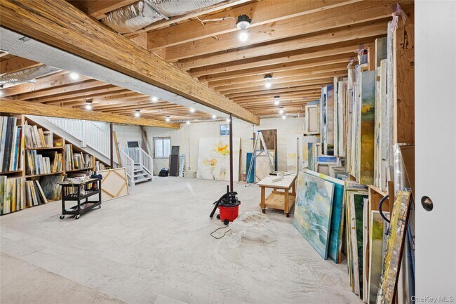 Building Photo - 15 Rivers Rd