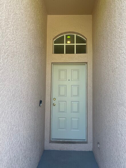 Building Photo - 554 Lake Cypress Cir