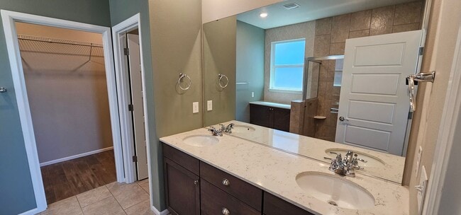 Building Photo - Bremerton Rambler