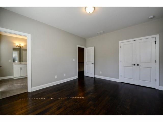 Building Photo - 1295 Linden Ct