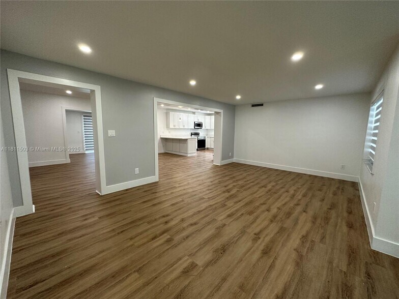 Building Photo - 6080 SW 16th St