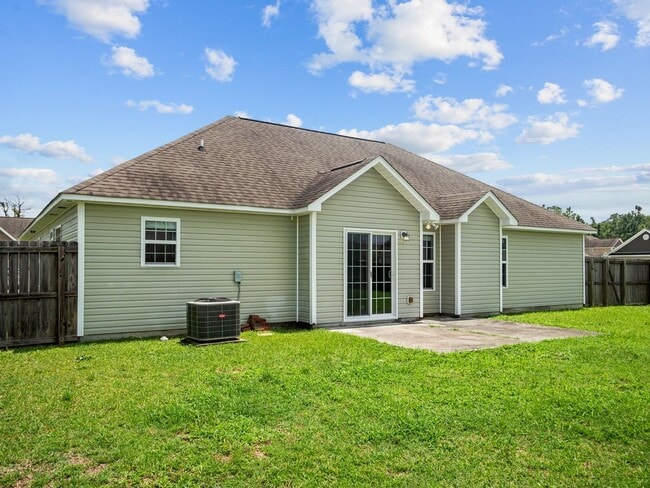 Building Photo - Welcome to Canons Edge!