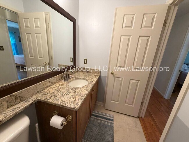 Building Photo - Gorgeous Classic Cave Spring Colonial in S...