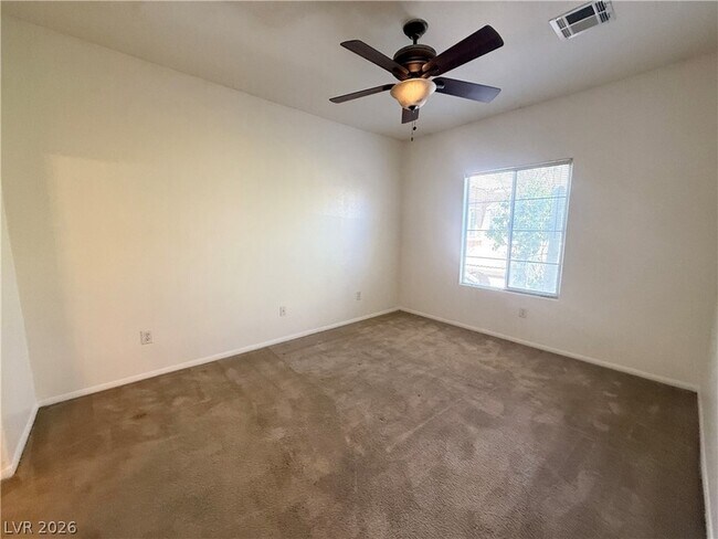 Building Photo - 3915 Legend Hills St