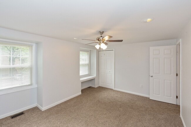 Building Photo - 5467 High Tide Ct