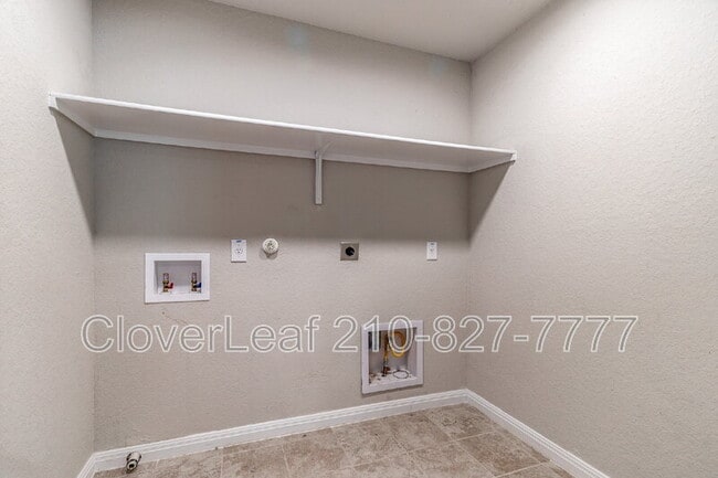 Building Photo - 10414 Legacy Hl