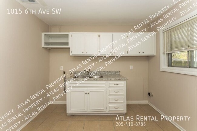 Building Photo - 1015 6th Ave SW