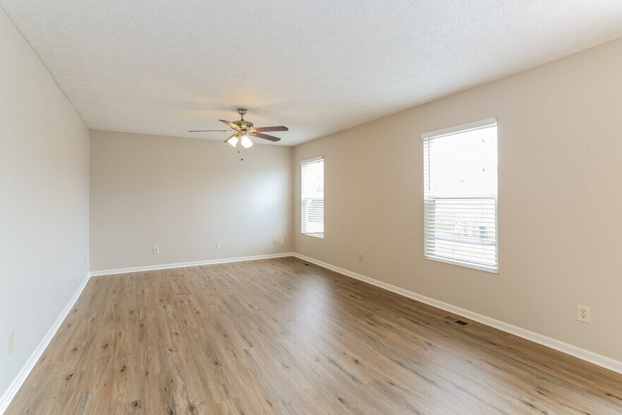 Building Photo - 6515 Ashbrook Village Dr