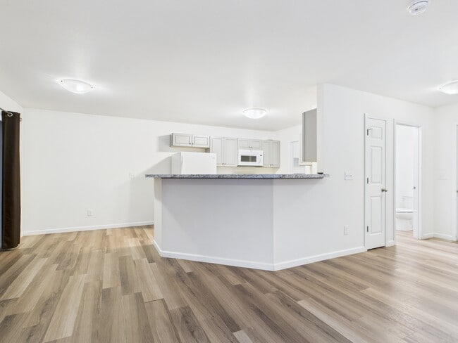 Building Photo - 3905 Tanada Rd