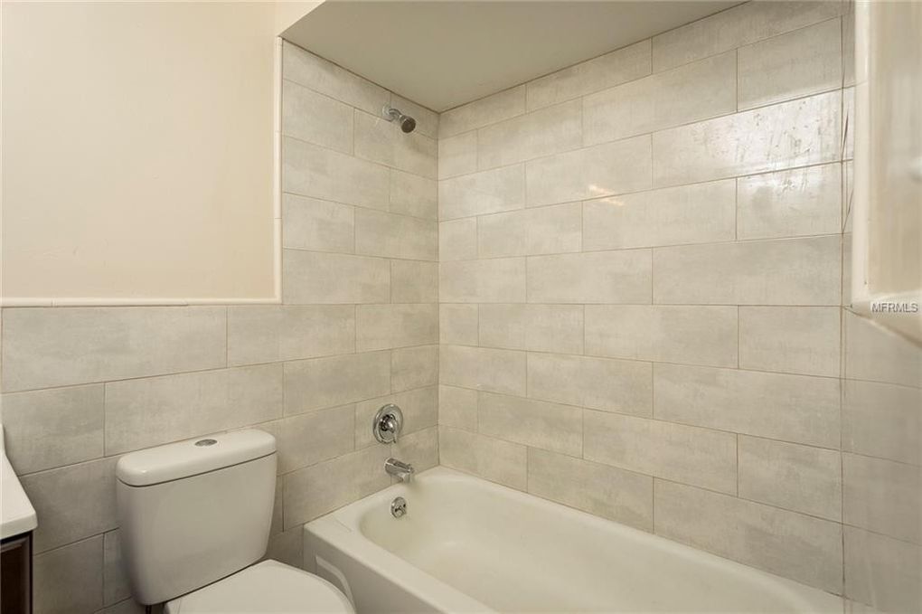 Building Photo - 5600 Devonbriar Way