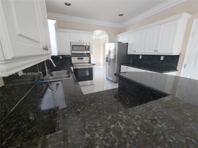 Building Photo - 21872 SW 95th Pl