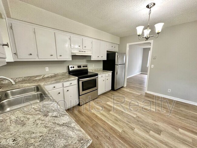 Building Photo - 4404 Gina Brooke Dr