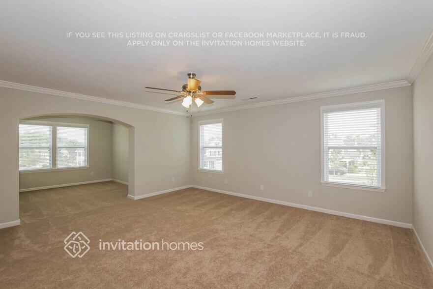 Building Photo - 5069 Stonehill Ln