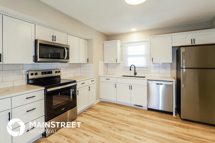 Building Photo - 8702 Linda Ln