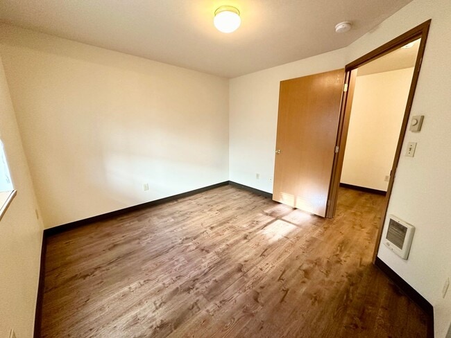 Building Photo - 808 Juniper Ave