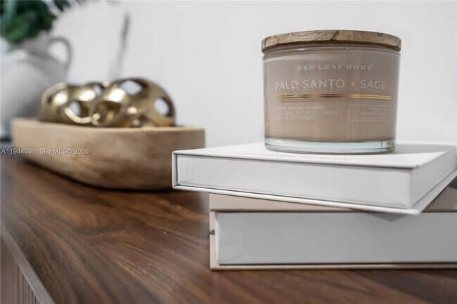 Building Photo - 3728 NW 19th Ave