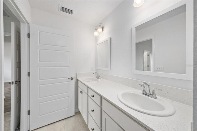 Building Photo - 6515 Anna Wy