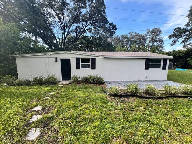 Building Photo - 38839 Miller Ave
