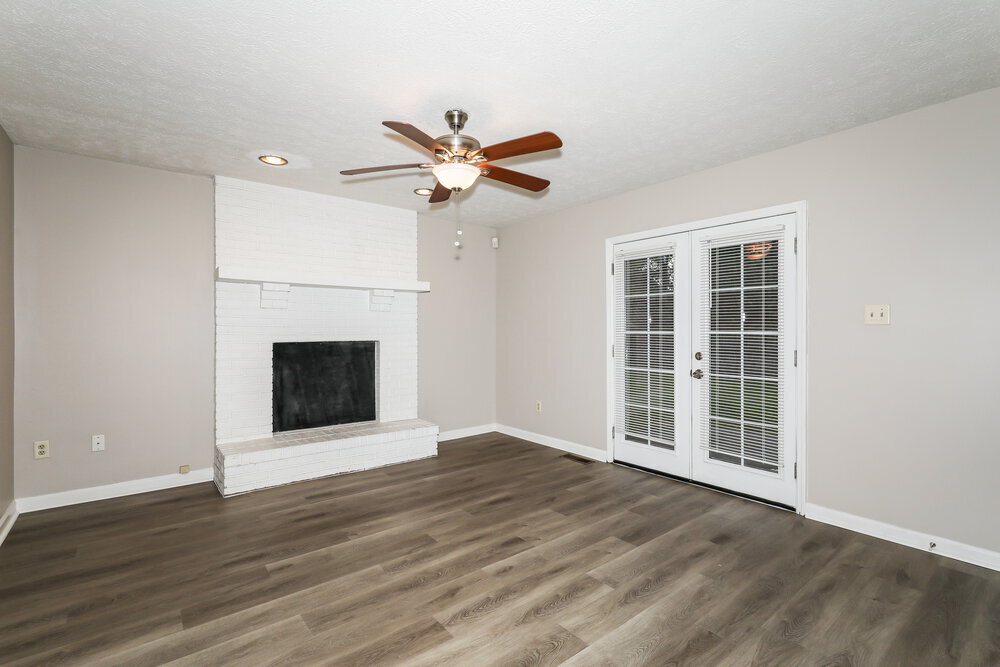 Building Photo - 12065 Rossi Dr