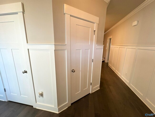 Building Photo - 414 Raleigh Elm Dr