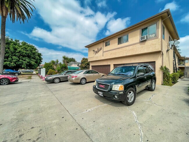 Building Photo - 1069 Browning Blvd