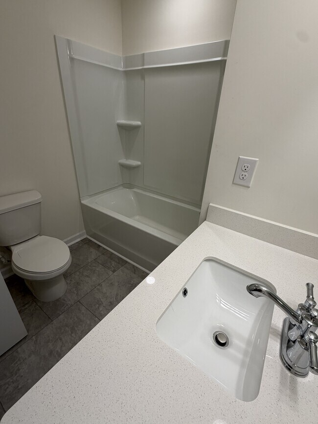 Building Photo - 206 Harpers Run Ln