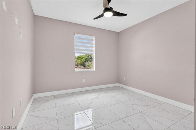 Building Photo - 702 Norman Ave N