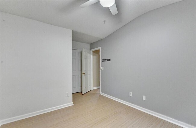 Building Photo - 229 Riverstone Commons Cir
