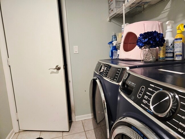 Building Photo - 116 Presidential Blvd