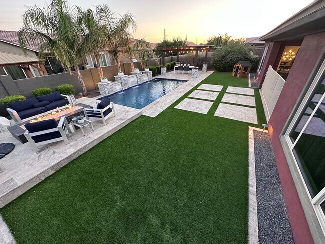 Building Photo - 7507 E Pampa Ave