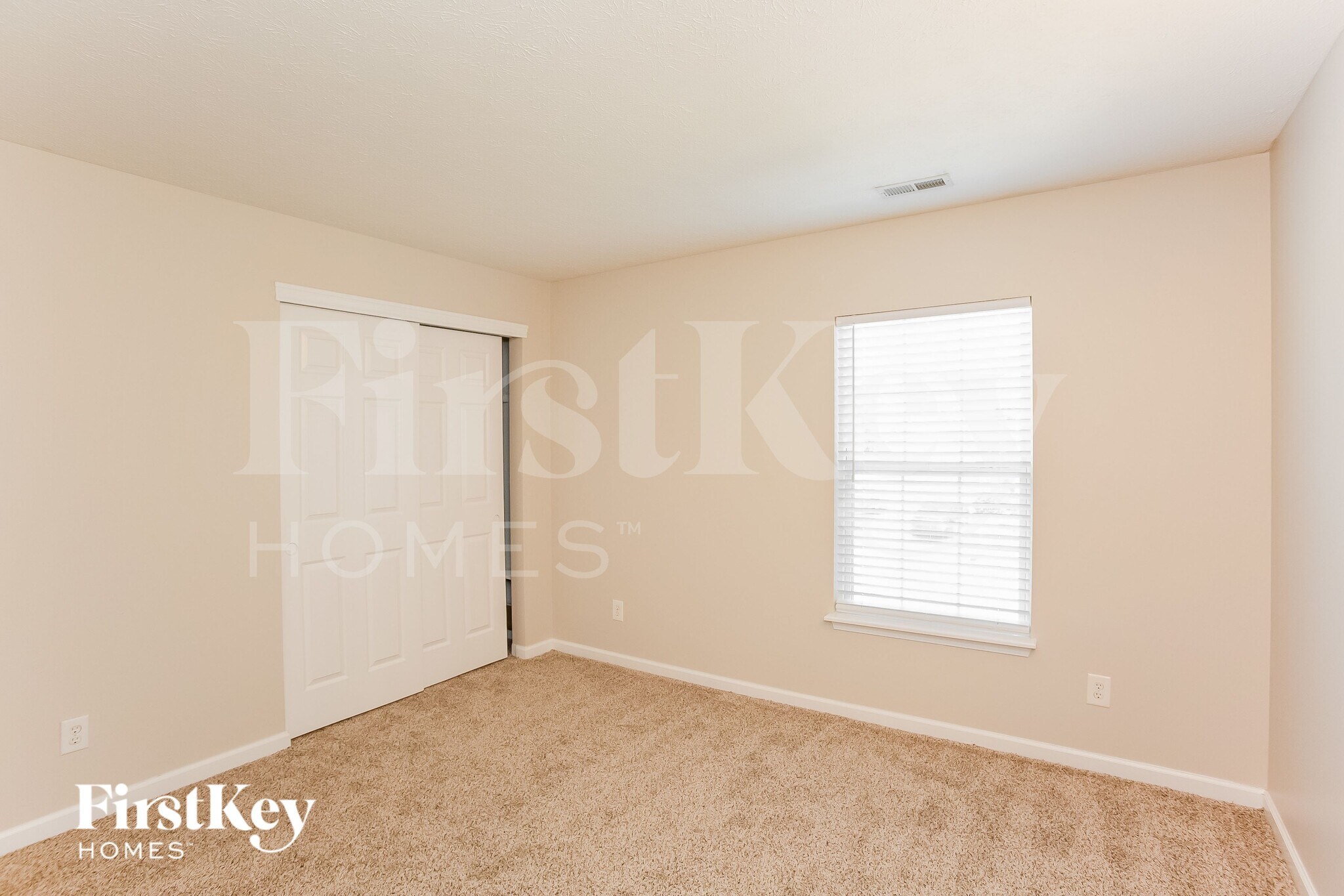 Building Photo - 5815 Bluestem Ct