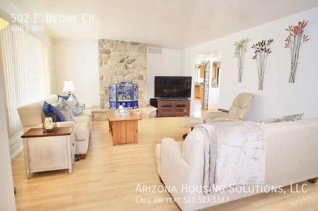 Building Photo - 502 E Deone Cir