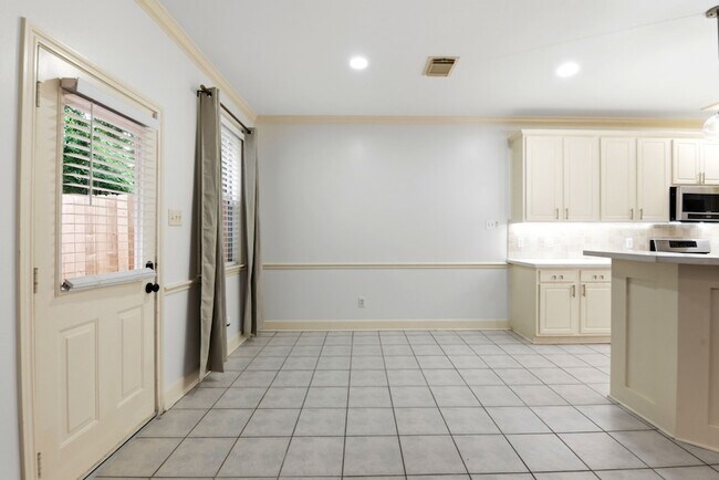 Building Photo - 78 N Camellia Grove Cir