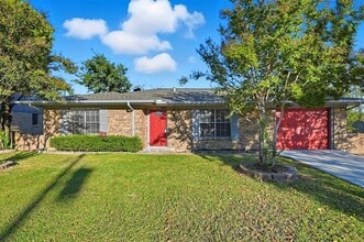 Building Photo - 1423 Main St